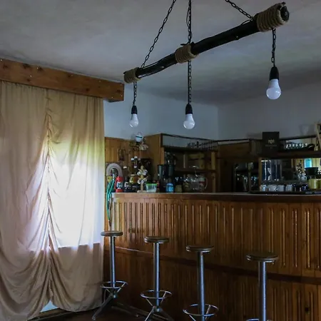 Surasul Muntelui Homestay szállás *